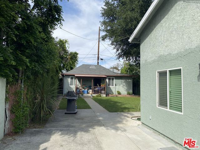 6417 Crescent Street, Los Angeles, CA 90042