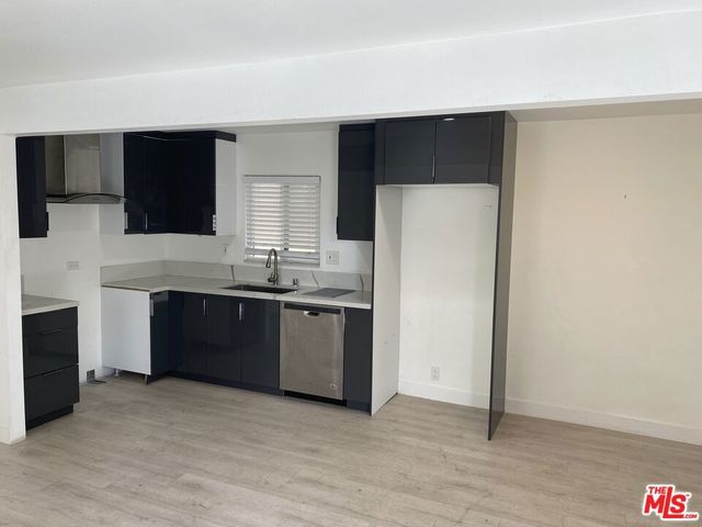 6417 Crescent Street, Los Angeles, CA 90042