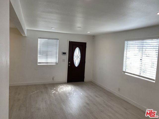 6417 Crescent Street, Los Angeles, CA 90042