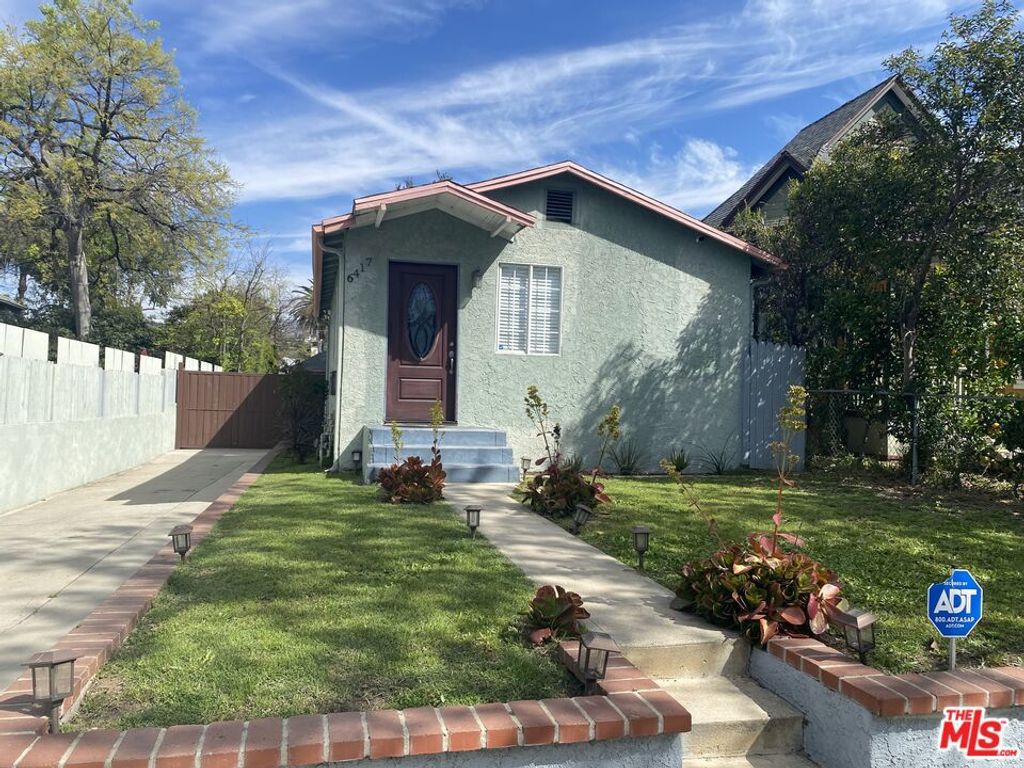 6417 Crescent Street, Los Angeles, CA 90042