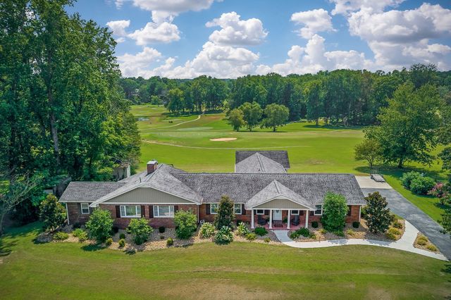 760 Lakeland Dr, Mcminnville, TN 37110
