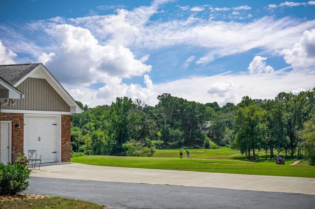 760 Lakeland Dr, Mcminnville, TN 37110