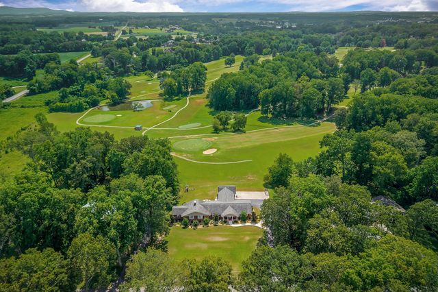 760 Lakeland Dr, Mcminnville, TN 37110