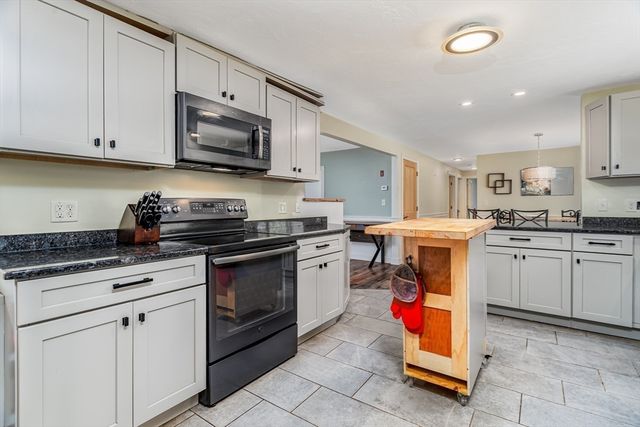 17 Fairview, Ashburnham, MA 01430