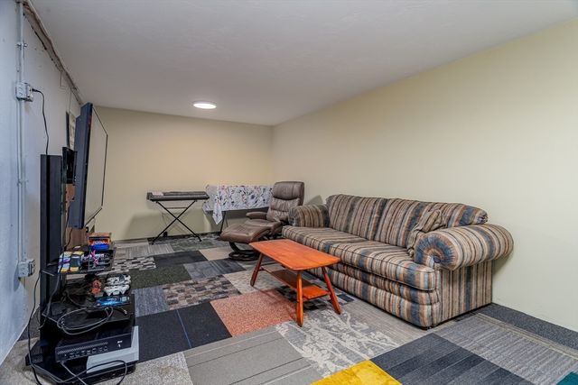 17 Fairview, Ashburnham, MA 01430