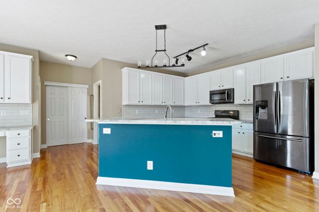 13747 Stone Haven Drive, Carmel, IN 46033