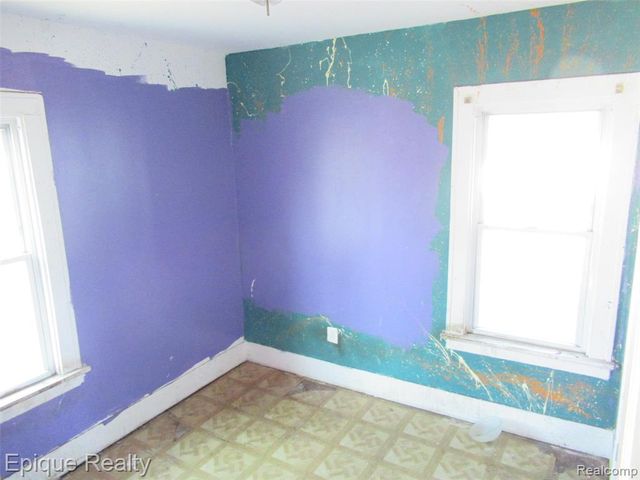 1711 Oak Street, Port Huron, MI 48060