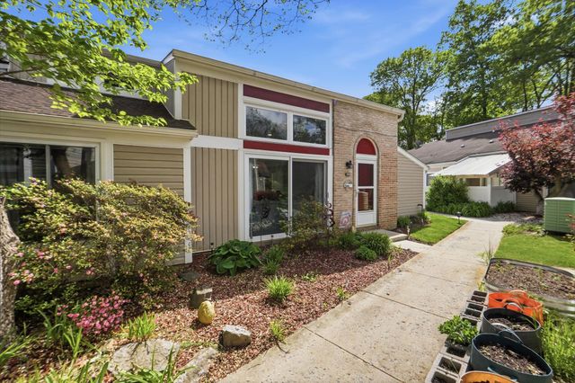 1505 KENSINGTON DR, Hagerstown, MD 21742