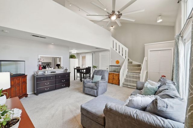 1505 KENSINGTON DR, Hagerstown, MD 21742