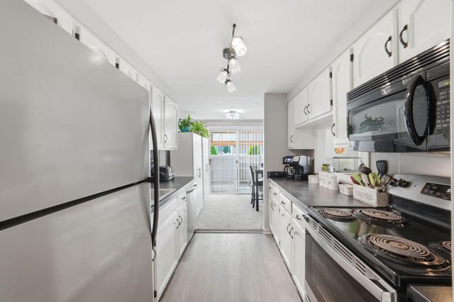 1505 KENSINGTON DR, Hagerstown, MD 21742