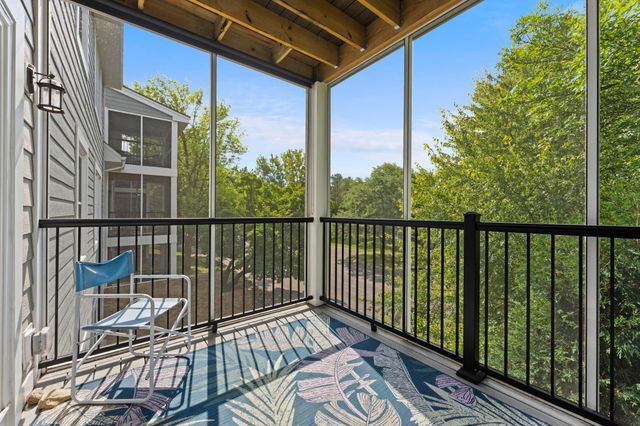 3030 Saint Albans Mill Road 215, Minnetonka, MN 55305