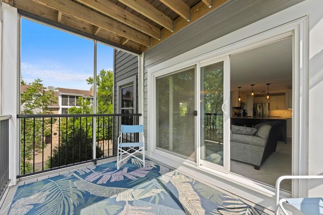 3030 Saint Albans Mill Road 215, Minnetonka, MN 55305