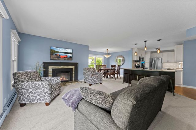 3030 Saint Albans Mill Road 215, Minnetonka, MN 55305