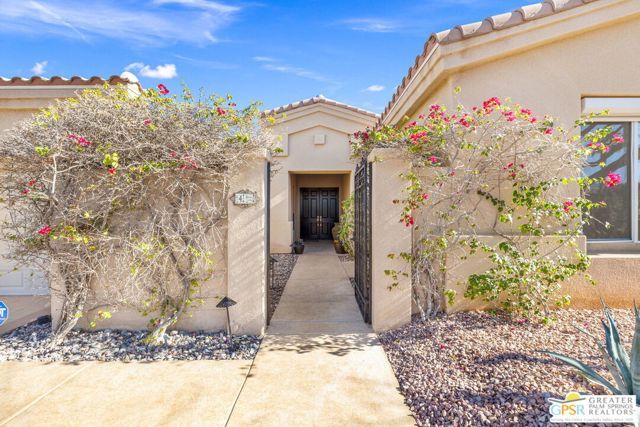 4 Hillcrest Drive, Palm Desert, CA 92260