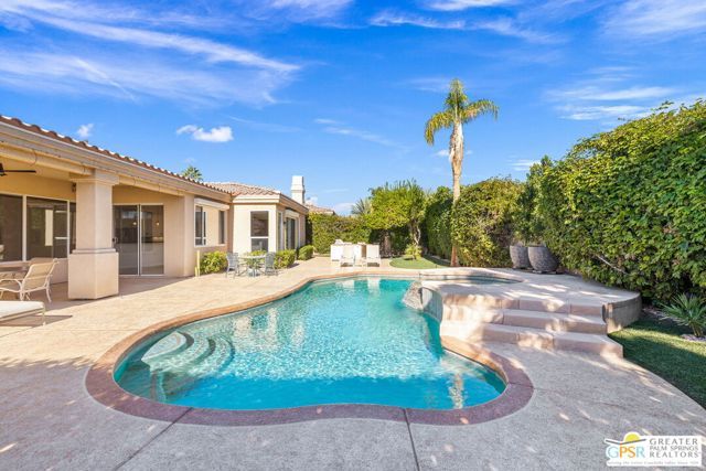 4 Hillcrest Drive, Palm Desert, CA 92260