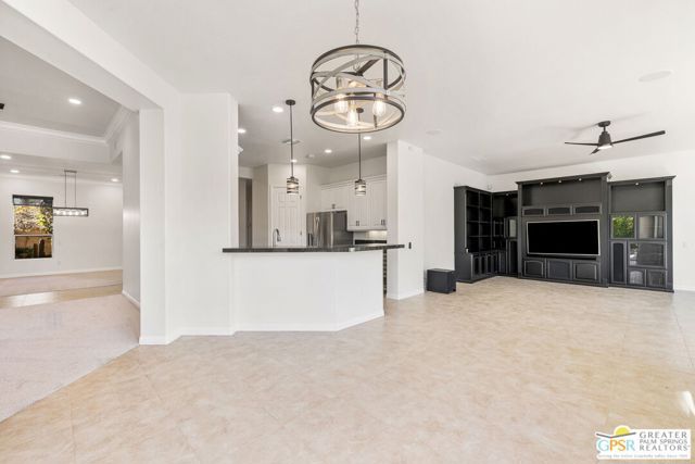 4 Hillcrest Drive, Palm Desert, CA 92260