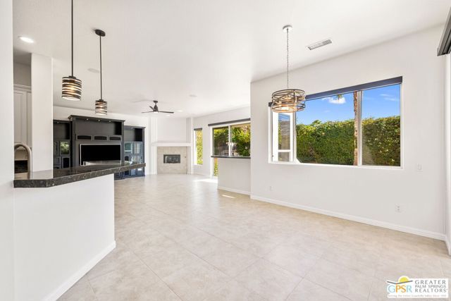 4 Hillcrest Drive, Palm Desert, CA 92260