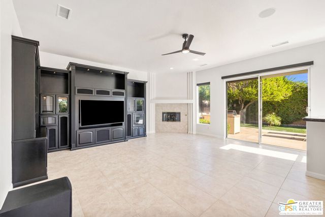 4 Hillcrest Drive, Palm Desert, CA 92260