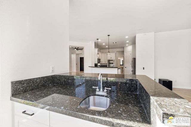 4 Hillcrest Drive, Palm Desert, CA 92260