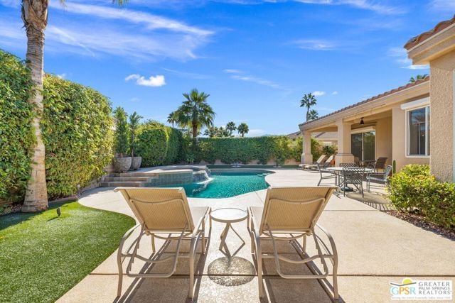 4 Hillcrest Drive, Palm Desert, CA 92260