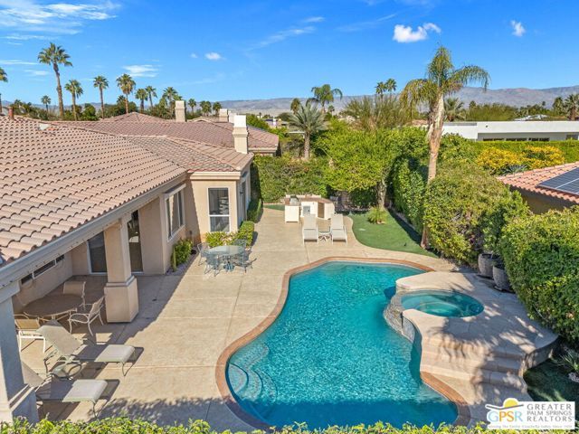 4 Hillcrest Drive, Palm Desert, CA 92260