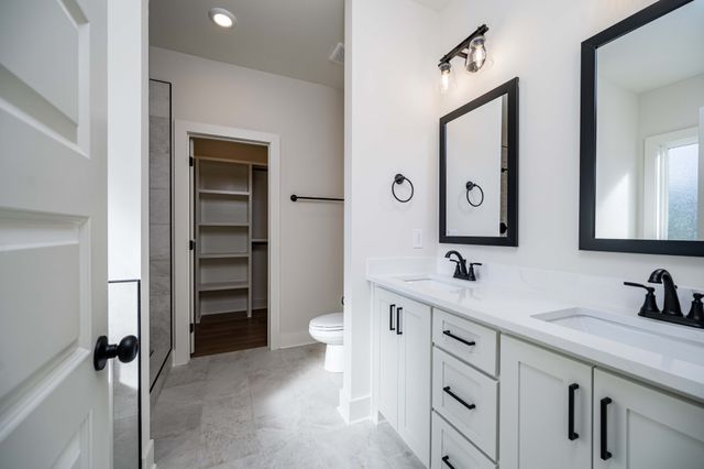 525 McGrath Dr, Smyrna, TN 37167