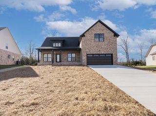 525 McGrath Dr, Smyrna, TN 37167