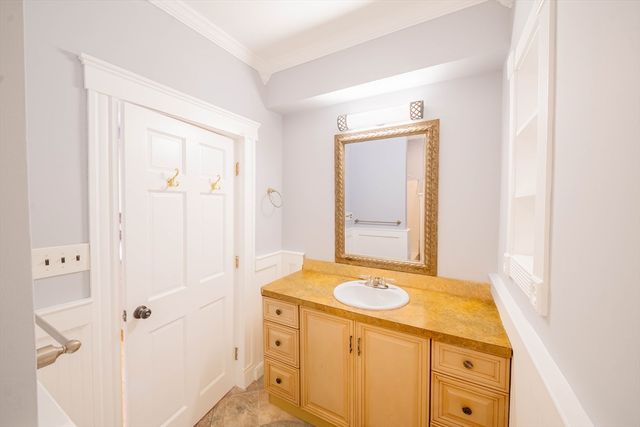 34 Dewey Ave, Braintree, MA 02184