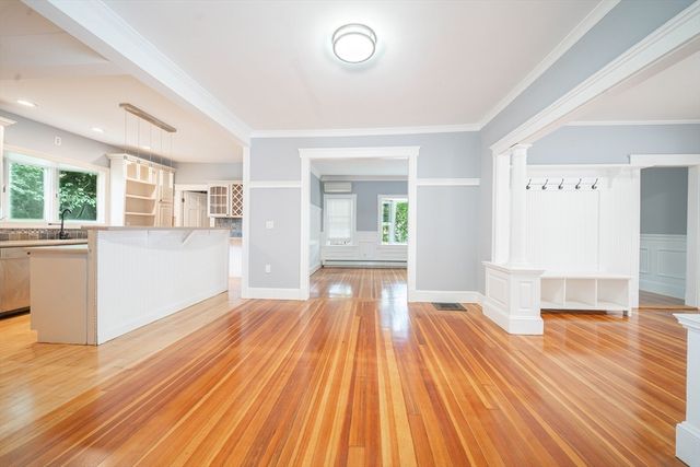 34 Dewey Ave, Braintree, MA 02184