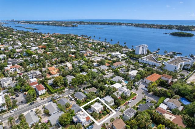 217 Lytton Court, West Palm Beach, FL 33405