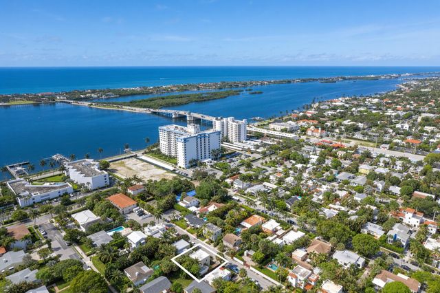 217 Lytton Court, West Palm Beach, FL 33405