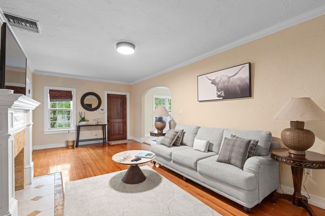217 Lytton Court, West Palm Beach, FL 33405