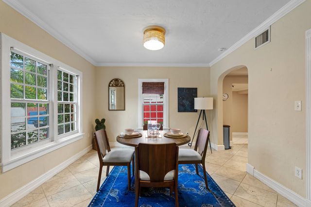 217 Lytton Court, West Palm Beach, FL 33405