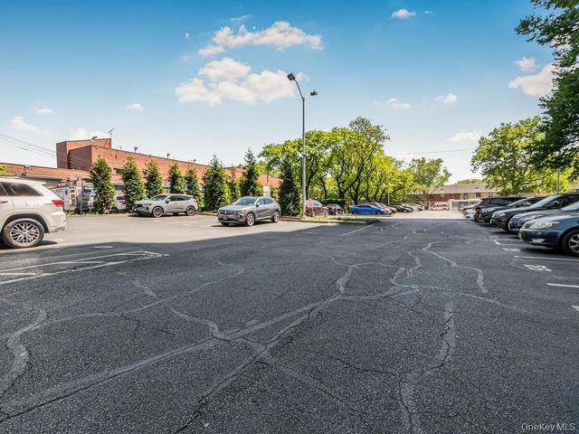 920 Metcalf Avenue 14J, Bronx, NY 10473