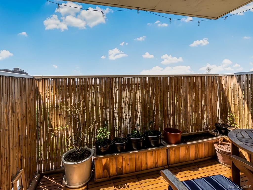 920 Metcalf Avenue 14J, Bronx, NY 10473 — photo 3