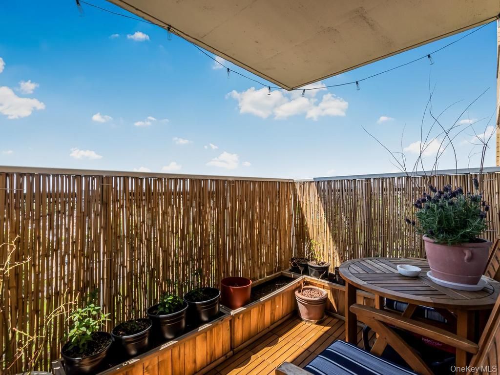 920 Metcalf Avenue 14J, Bronx, NY 10473 — photo 4