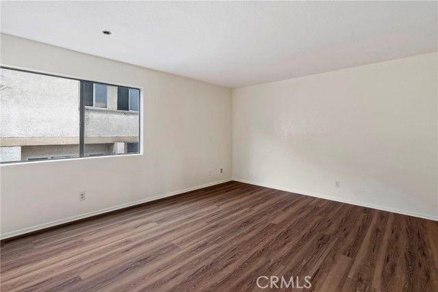 7625 Reseda Boulevard 104, Reseda (los Angeles), CA 91335