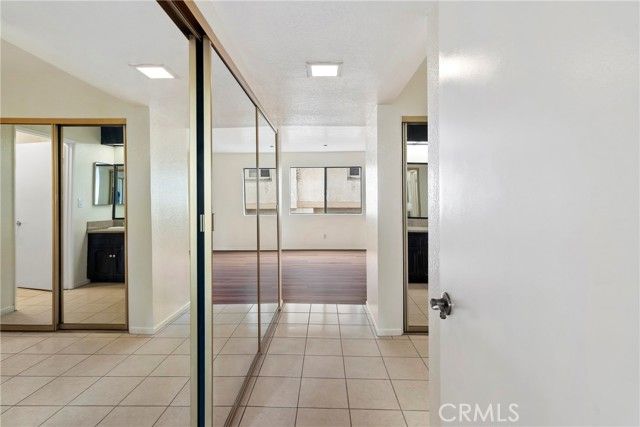 7625 Reseda Boulevard 104, Reseda (los Angeles), CA 91335