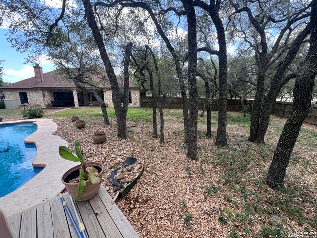 229 Legacy Trail Dr, La Vernia, TX 78121