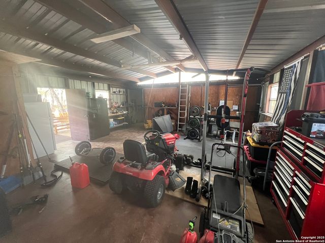 229 Legacy Trail Dr, La Vernia, TX 78121