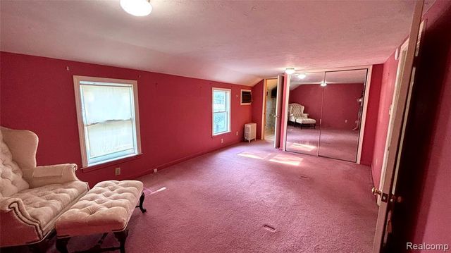 25000 Ann Arbor Trail, Dearborn Heights, MI 48127