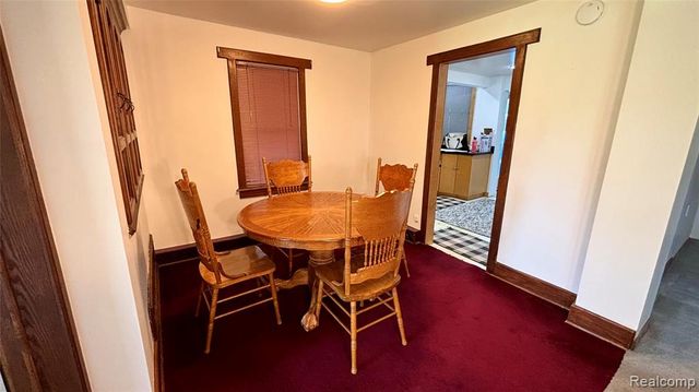 25000 Ann Arbor Trail, Dearborn Heights, MI 48127
