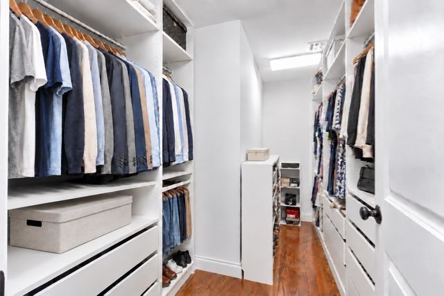 80 Pleasant St 80, Medfield, MA 02052