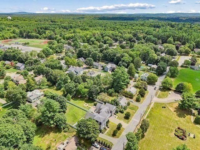 80 Pleasant St 80, Medfield, MA 02052