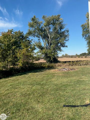 7742 River Road, Cottrellville Twp, MI 48039