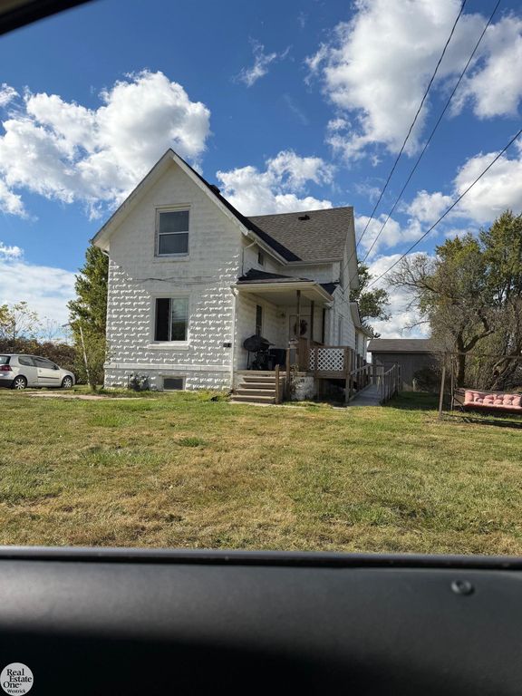 7742 River Road, Cottrellville Twp, MI 48039