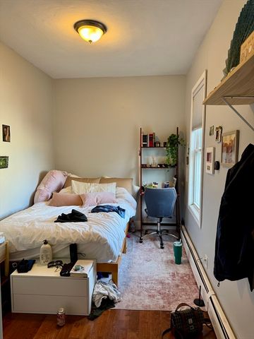 224 Chelsea Street, Boston, MA 02128