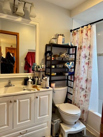 224 Chelsea Street, Boston, MA 02128