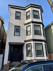 224 Chelsea Street, Boston, MA 02128