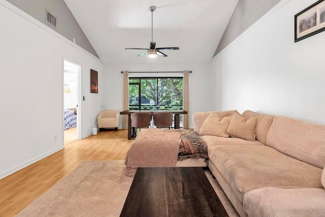 416 Buttonwood Place, Boca Raton, FL 33431